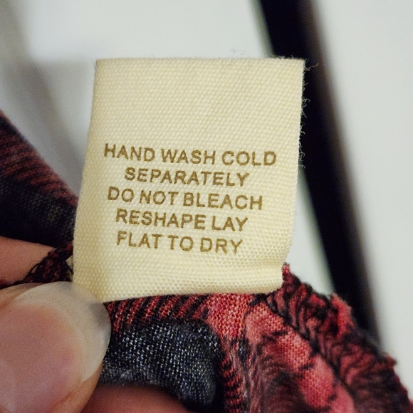 ME & U red and black plaid flannel button up. Size 2x. - Picture 7 of 7